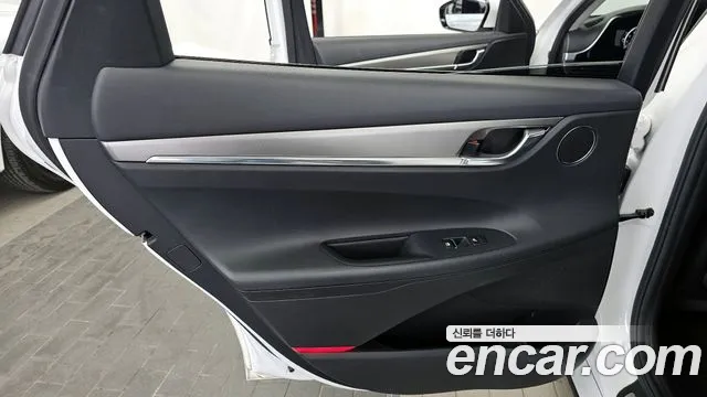 Hyundai Grandeur Новый Grandeur IG — Фото автомобиля 24
