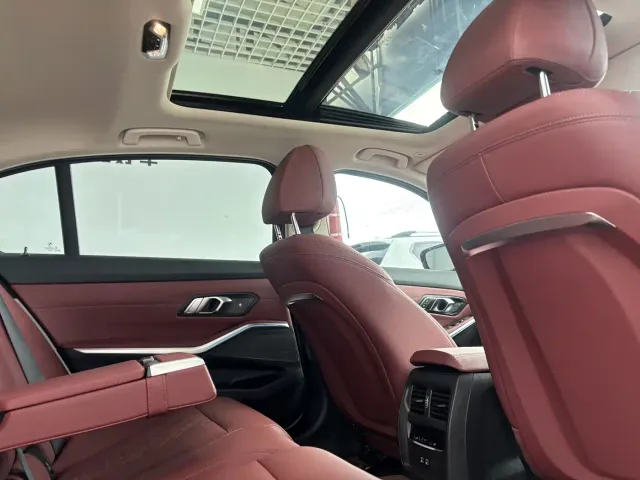 BMW 3 Series — Фото автомобиля 30