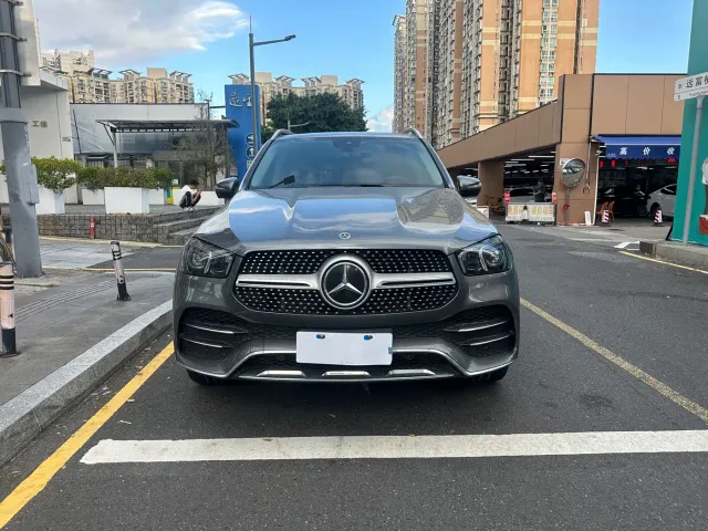 Mercedes-Benz GLE-Class — Фото автомобиля 2