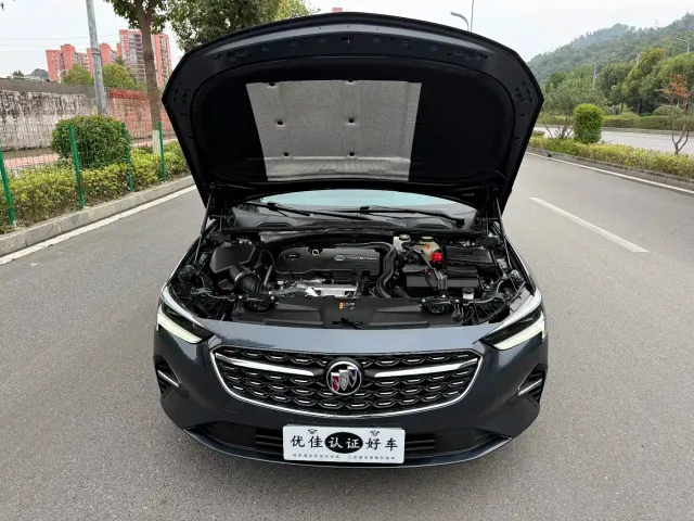 Buick Regal — Фото автомобиля 8