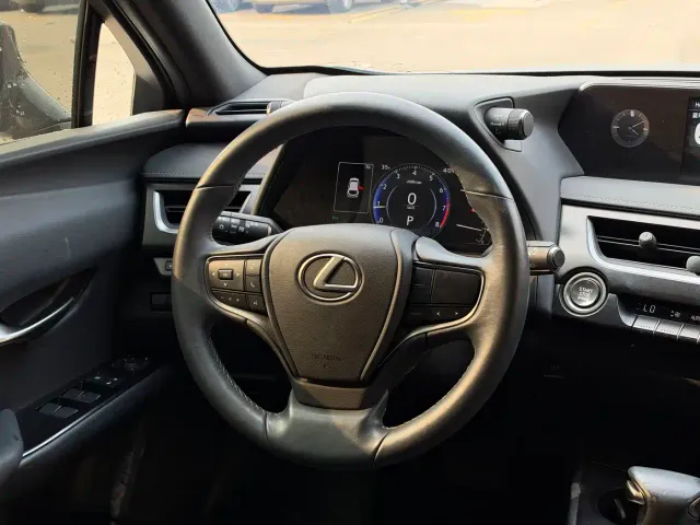 Lexus UX — Фото автомобиля 9