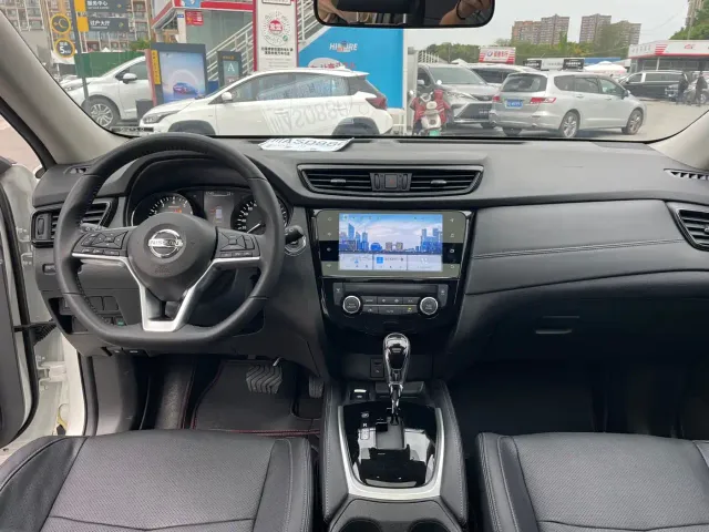 Nissan X-Trail — Фото автомобиля 12