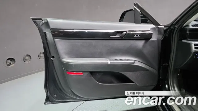 Hyundai Grandeur GN7 — Фото автомобиля 13