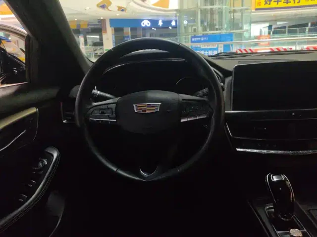 Cadillac CT5 — Фото автомобиля 15