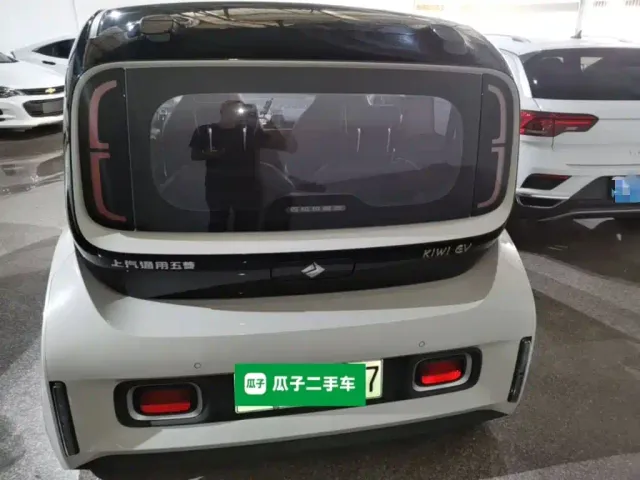 Baojun KiWi EV — Фото автомобиля 5