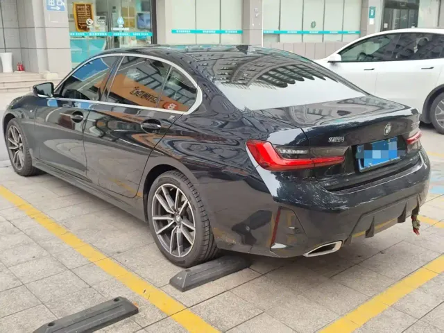 BMW 3 Series — Фото автомобиля 9
