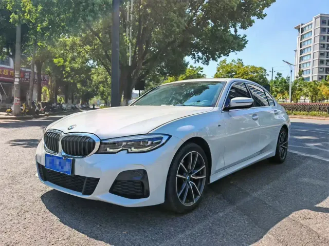BMW 3 Series — Фото автомобиля 3