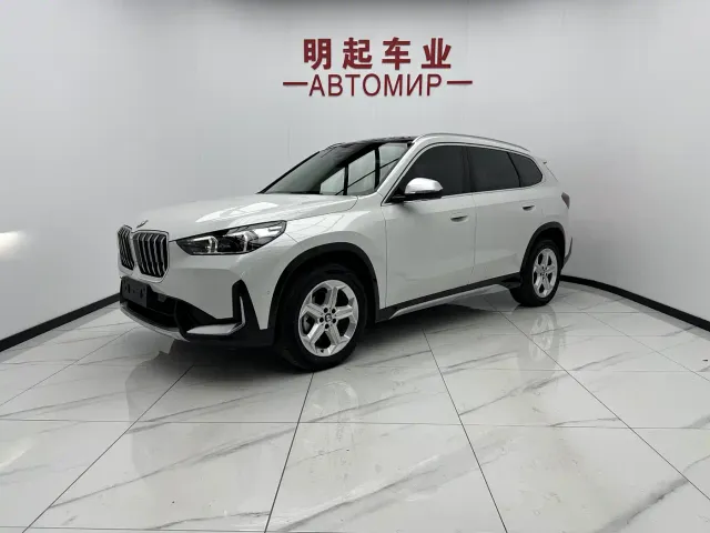 Фотография автомобиля — BMW X1