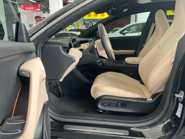 Nio ET5 Touring — Фото автомобиля 8