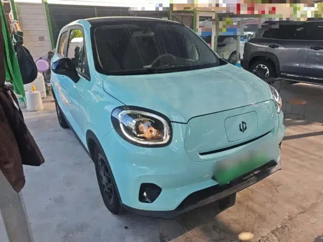 Leapmotor T03 — Фото автомобиля 3