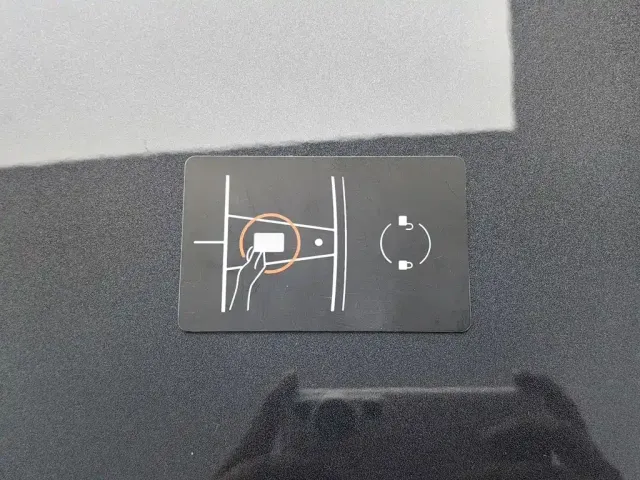 Tesla Model Y — Фото автомобиля 19