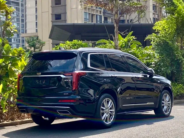 Cadillac XT6 — Фото автомобиля 9