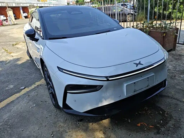 Xpeng P7+ — Фото автомобиля 3