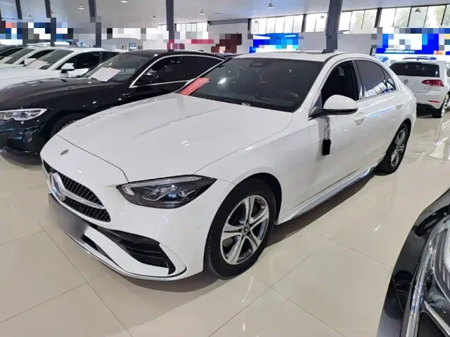 Фотография автомобиля — Mercedes-Benz C-Class
