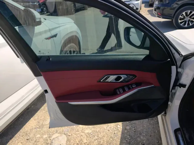 BMW 3 Series — Фото автомобиля 10