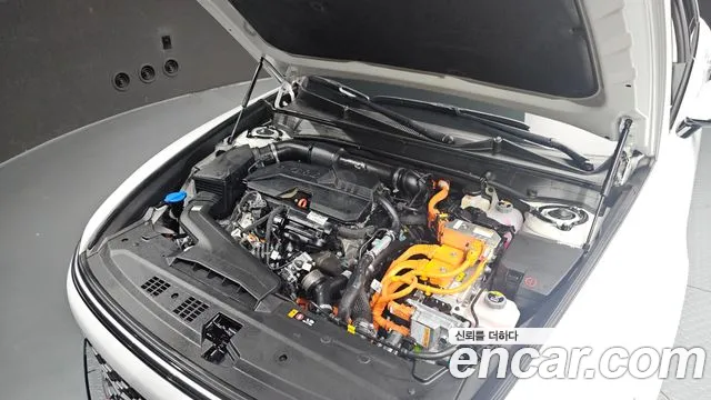 Hyundai Grandeur GN7 — Фото автомобиля 9
