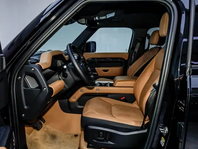Land Rover Land Rover Defender 2025 110 3.0T P400 Dark Special Edition — Фото автомобиля 8