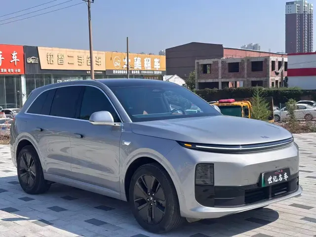 Li Auto L6 — Фото автомобиля 3