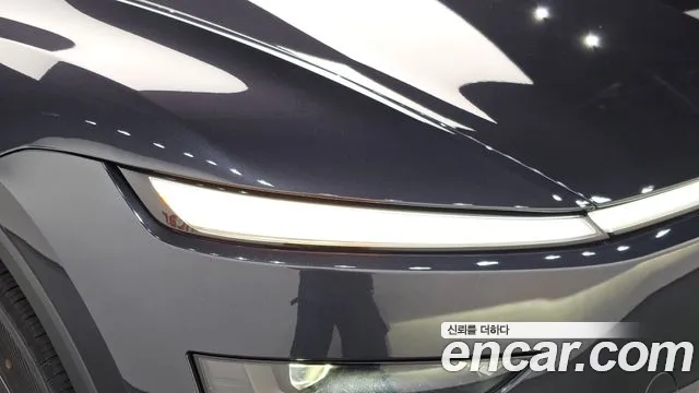 Tesla Model Y — Фото автомобиля 7