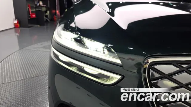Genesis GV70 Electrified GV70 — Фото автомобиля 22