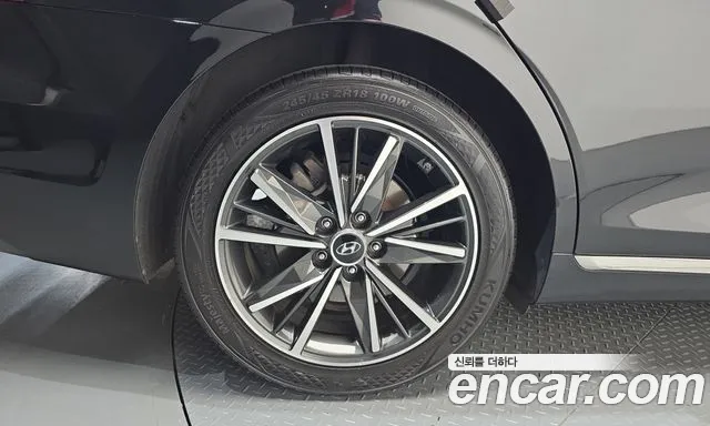 Hyundai Grandeur New — Фото автомобиля 5