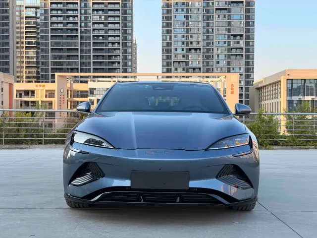BYD Seal — Фото автомобиля 2