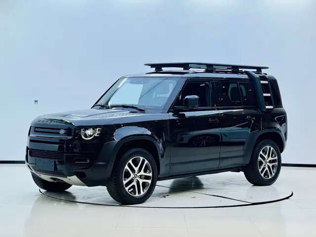 Land Rover Defender — Фото автомобиля 7