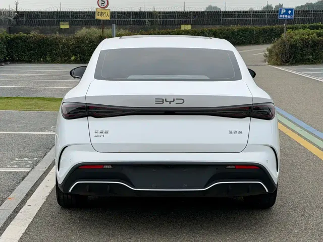 BYD Seal 06 — Фото автомобиля 6