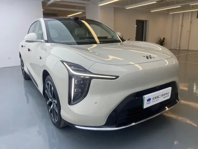 IM Motors LS6 — Фото автомобиля 3