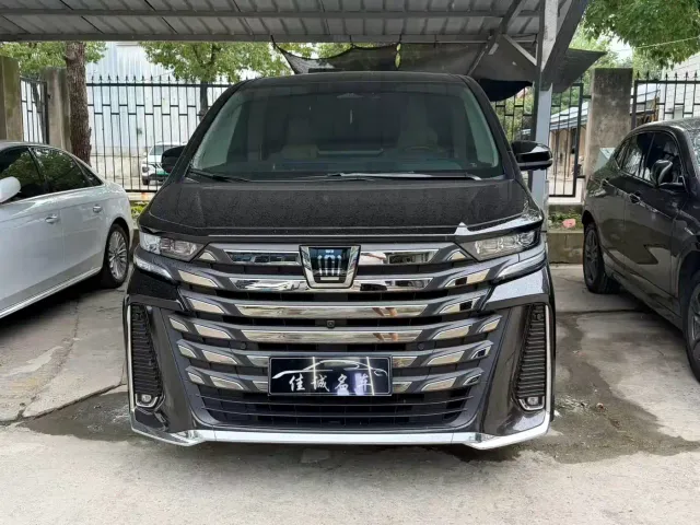 Toyota Vellfire — Фото автомобиля 2