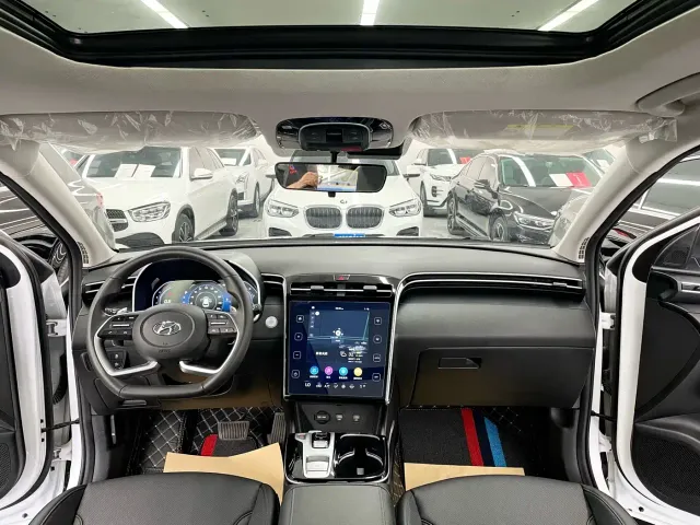 Hyundai Tucson — Фото автомобиля 9