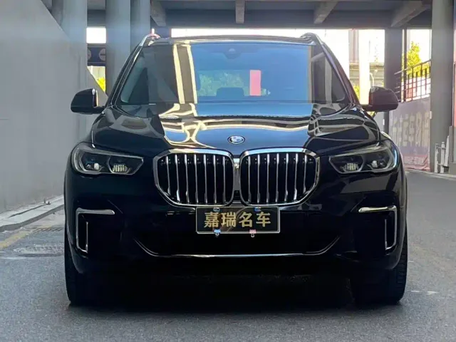 BMW X5 — Фото автомобиля 2