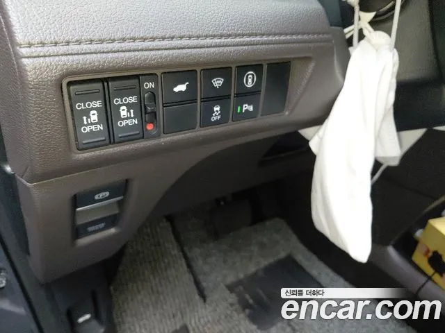 Honda Odyssey — Фото автомобиля 14