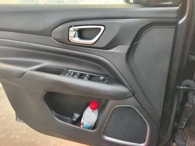 Jeep Compass — Фото автомобиля 7