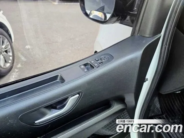Hyundai Staria — Фото автомобиля 15
