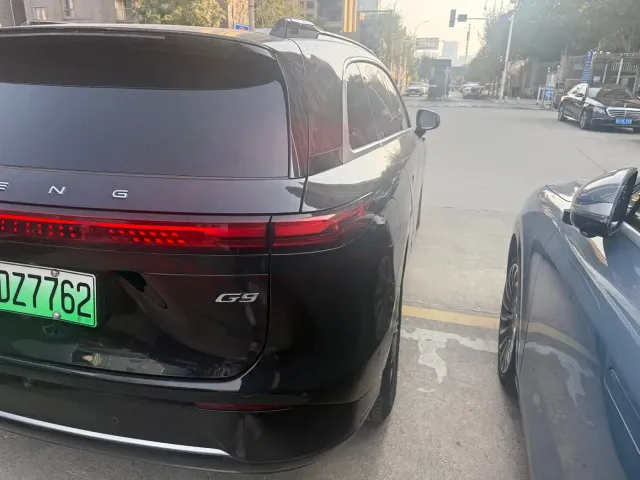 Xpeng G9 — Фото автомобиля 9