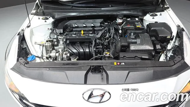 Hyundai AVANTE Avante (CN7) — Фото автомобиля 5