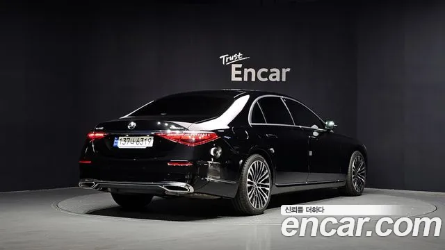 Mercedes-Benz S-Class — Фото автомобиля 2