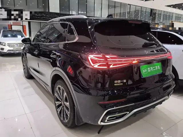 Hongqi HS5 — Фото автомобиля 4