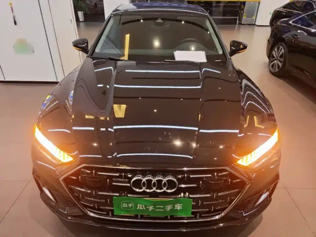 Audi A7L — Фото автомобиля 2