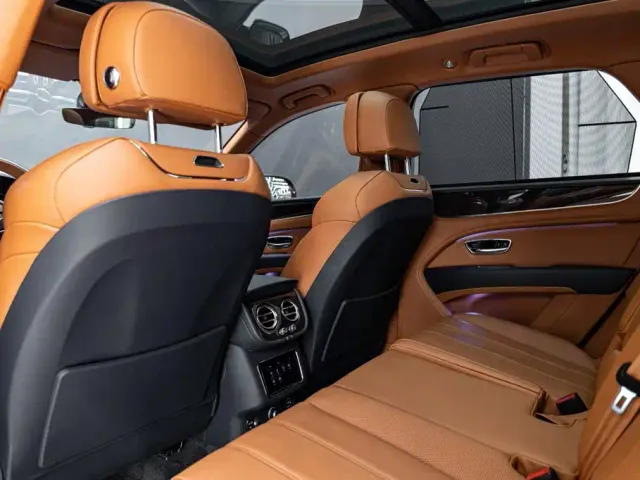 Bentley Bentayga — Фото автомобиля 12