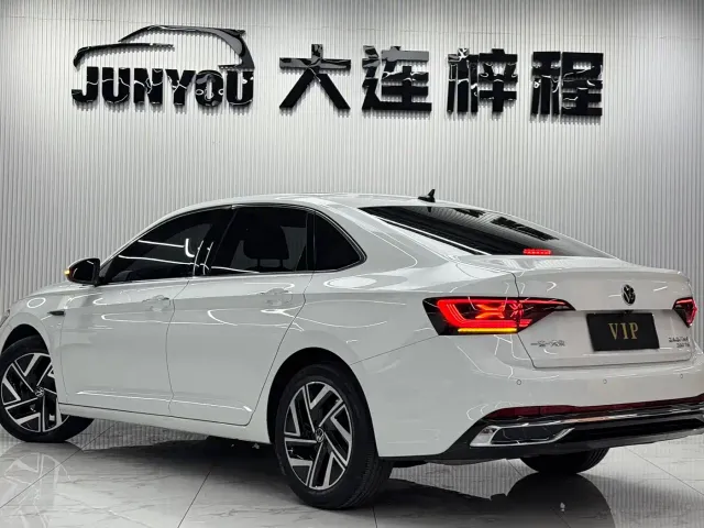 Volkswagen Sagitar — Фото автомобиля 6