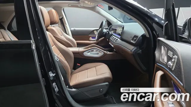 Mercedes-Benz GLE-Class — Фото автомобиля 26