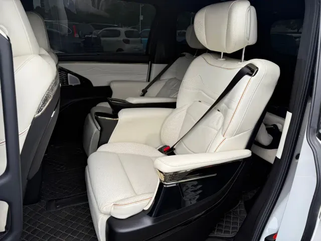 GAC Trumpchi M8 — Фото автомобиля 19