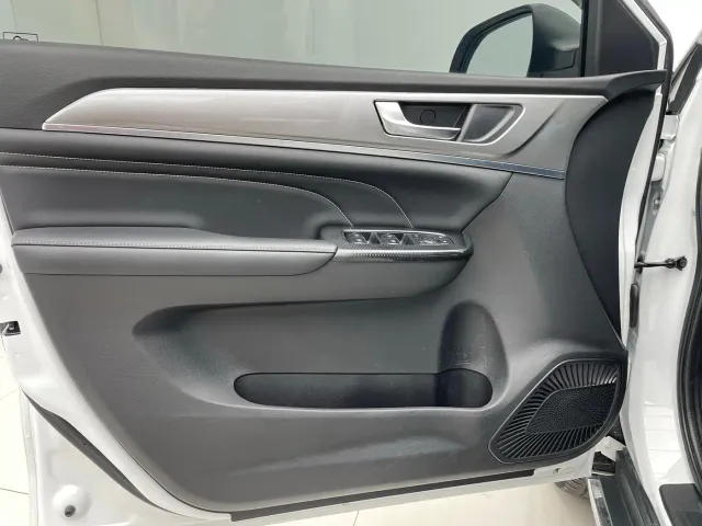 Haval M6 — Фото автомобиля 14