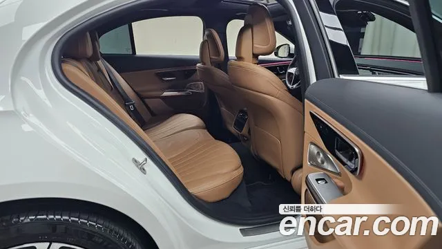 Mercedes-Benz E-Class W214 — Фото автомобиля 17