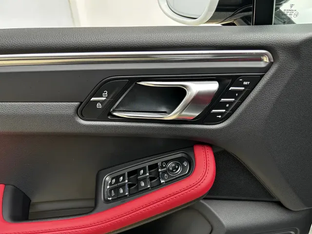 Porsche Macan — Фото автомобиля 5