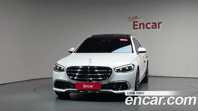 Mercedes-Benz S-Class — Фото автомобиля 3