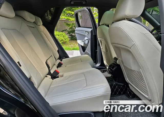 Audi Q3 35 TDI quattro Premium — Фото автомобиля 12