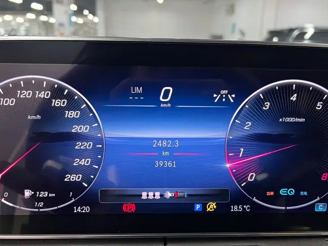 Mercedes-Benz C-Class — Фото автомобиля 9